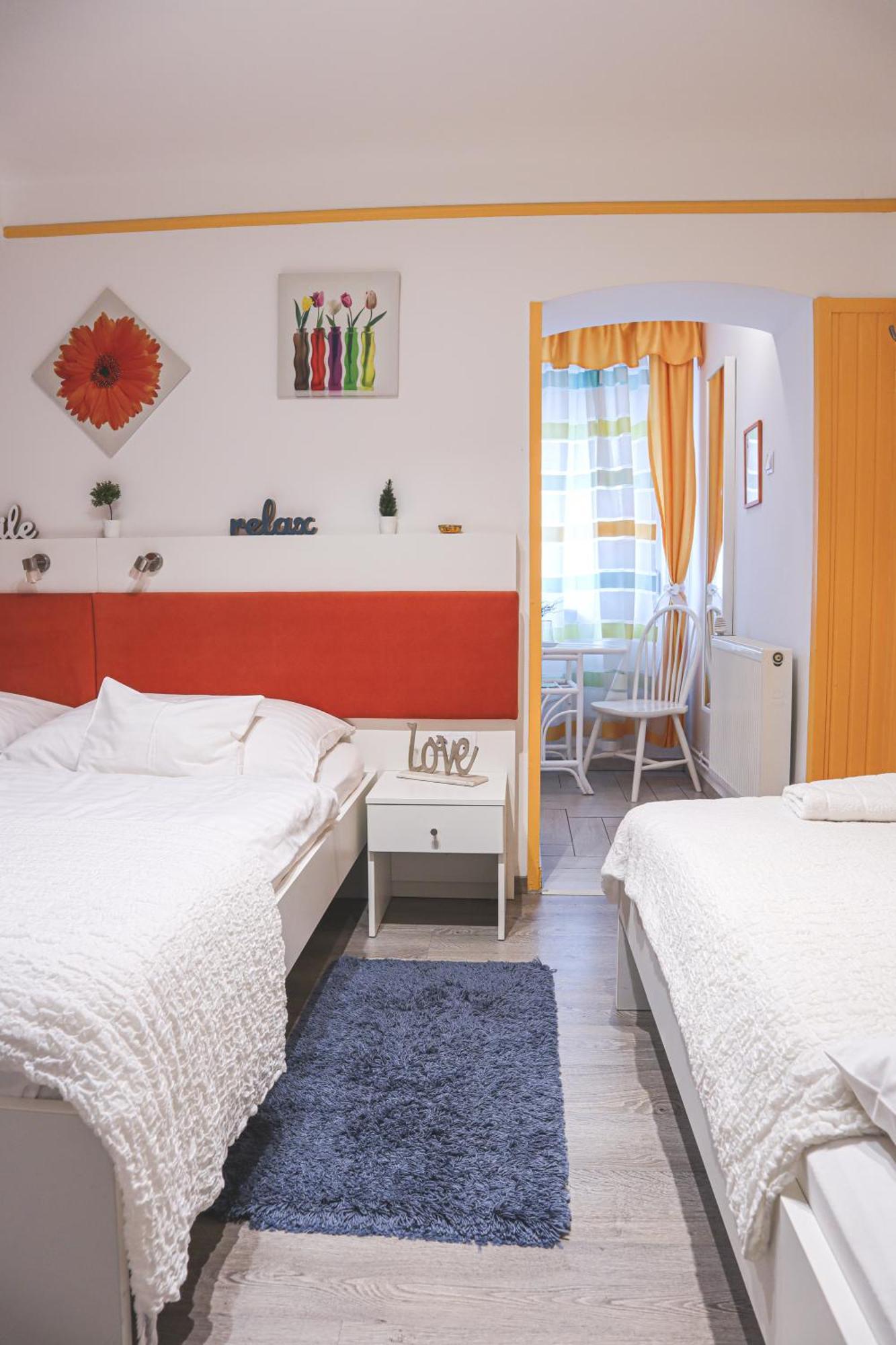 Szivarvany Panzio Szeged Extérieur photo